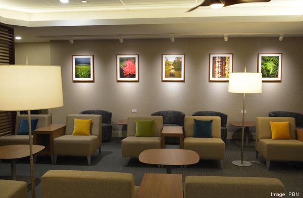 Hawaiian Airlines открыл отремонтированный зал Premier Club в международном аэропорту Гонолулу